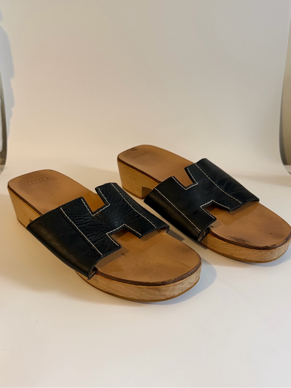 Hermès Oasis H Sandals Black Leather Wooden Heel Slides Size 36